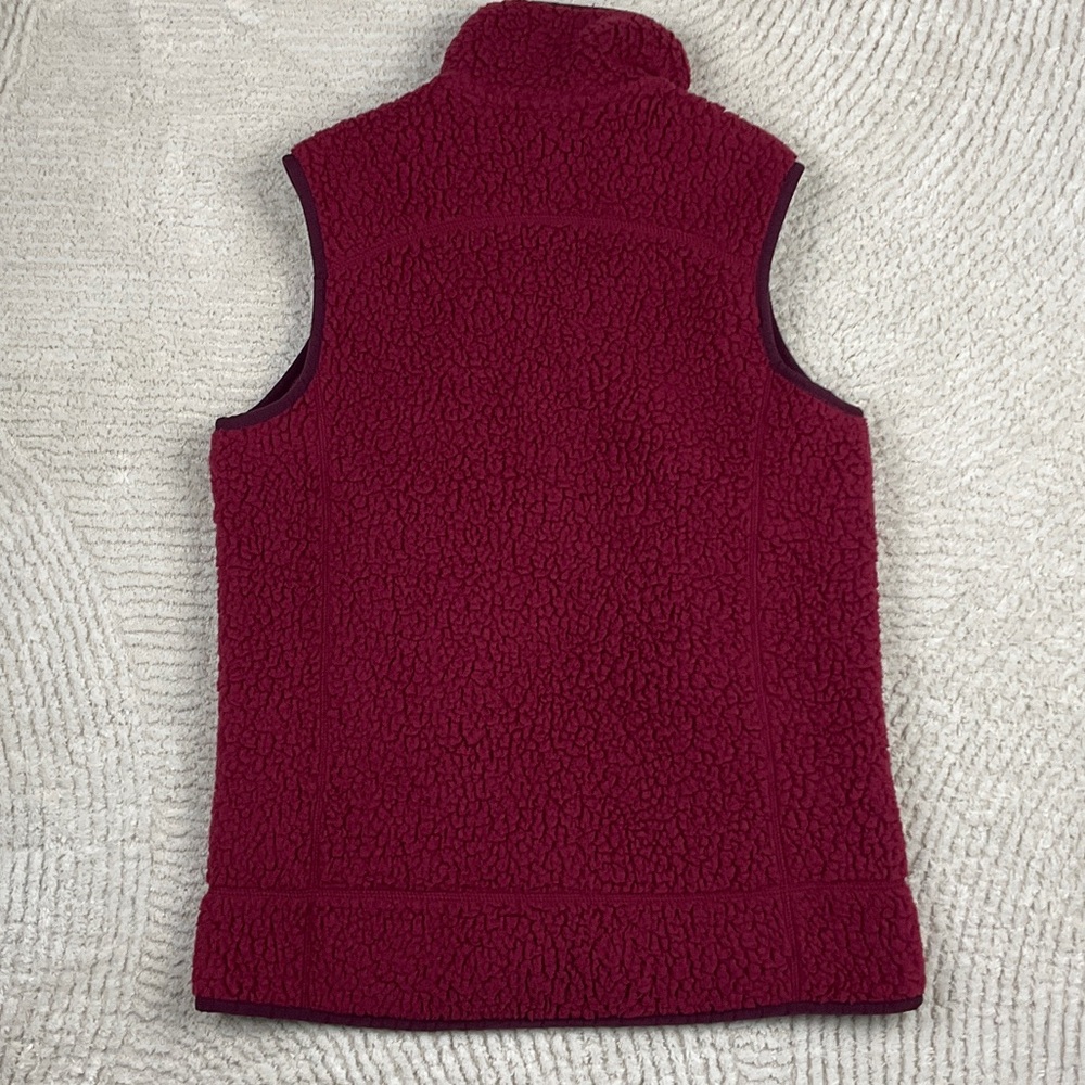 Patagonia Women’s Retro Pile Fleece Vest - Picture 10 of 12